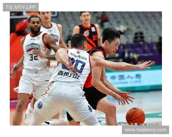 赛后分析：上海篮球队与南京篮球队的耐力较量与战术探讨