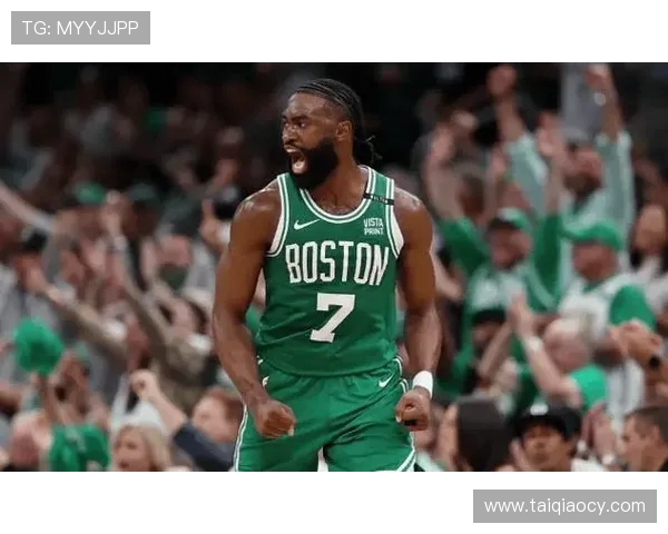 杰伦布朗如何在NBA赛场上展现领导力与卓越表现