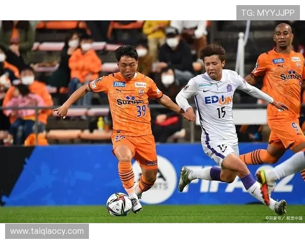 清水鼓动与神户胜利的激烈对决展现足球魅力与团队精神的完美结合 清水鼓动与神户胜利的激烈对决展现足球魅力与团队精神的完美结合