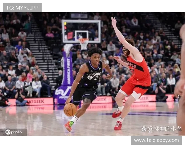 猛龙与爵士精彩对决录像回放全场集锦分析与精彩瞬间回顾