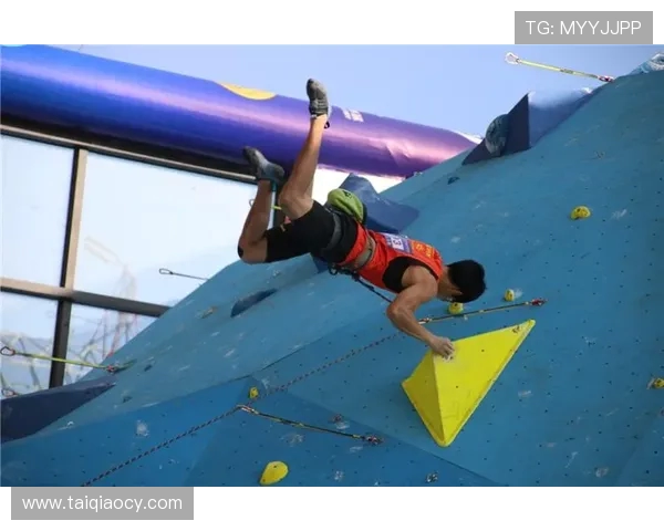 重庆街舞队在世界攀岩锦标赛中以75分稳居积分榜首位