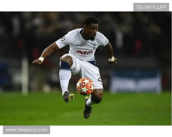 阿尔及利亚队与德国队激战正酣谁将赢得这场足球盛宴