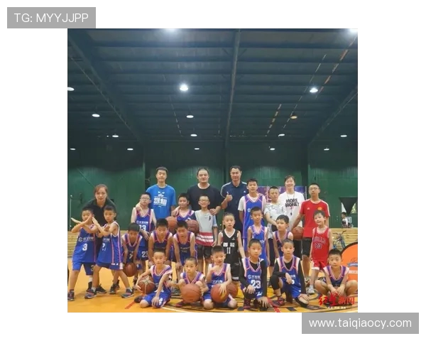 成都篮球队与北京篮球队的赛后复盘分析与节奏对比探讨